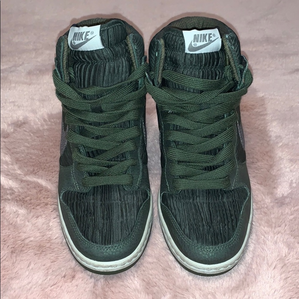 Nike Women “dunk sky hi” leather athletic